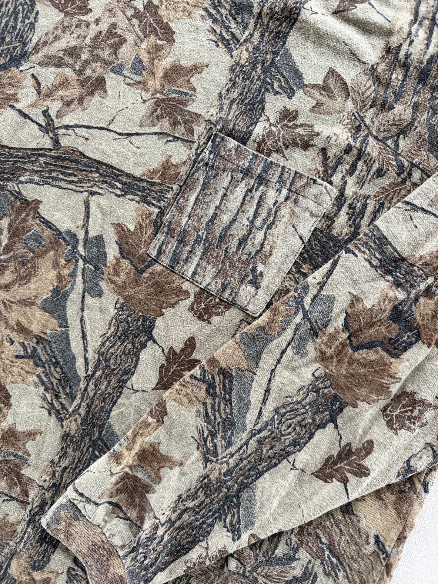Vintage 90s Realtree Camo L/S Shirt