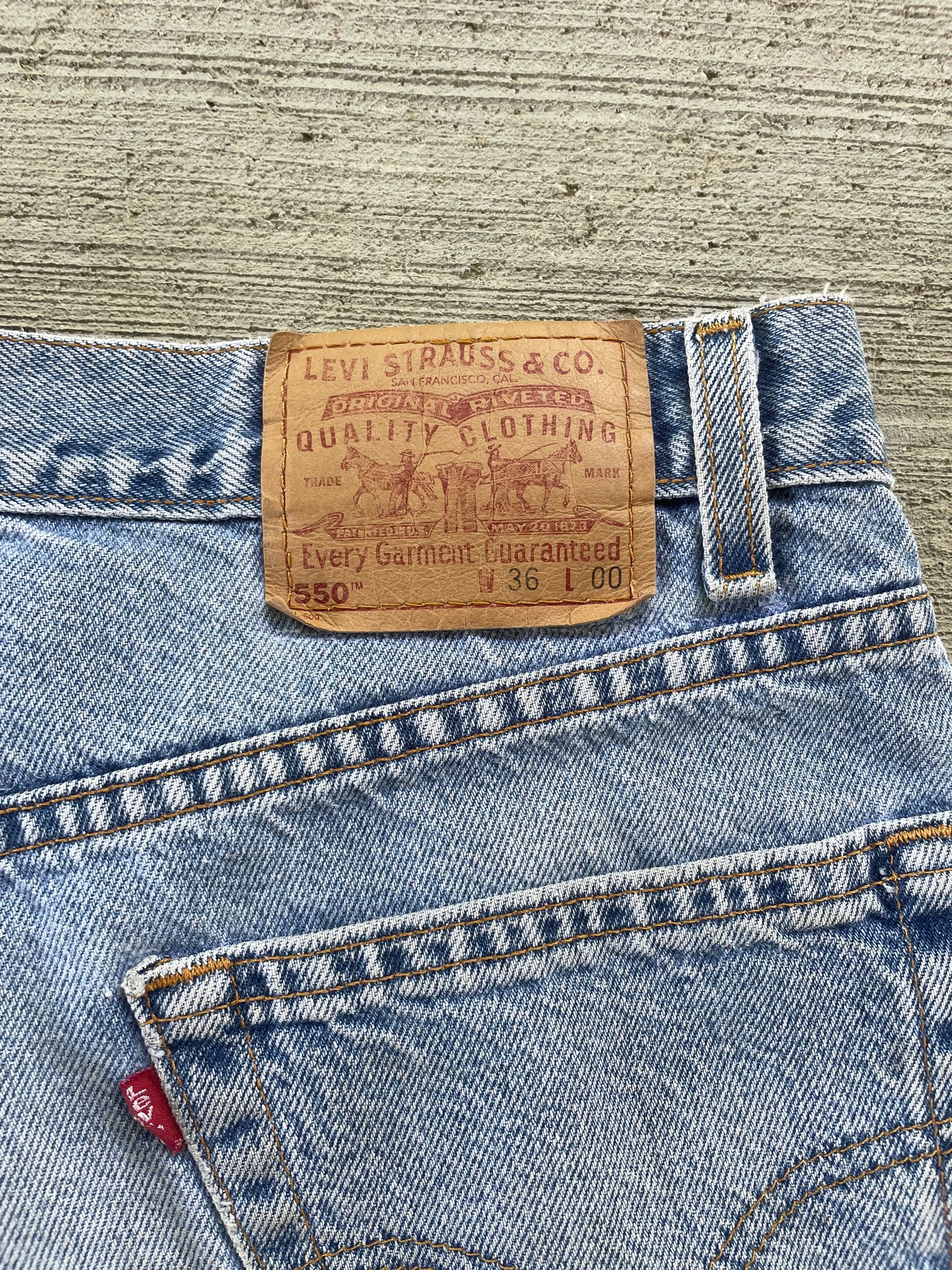 Vintage 1999 Levi’s 550 Jorts