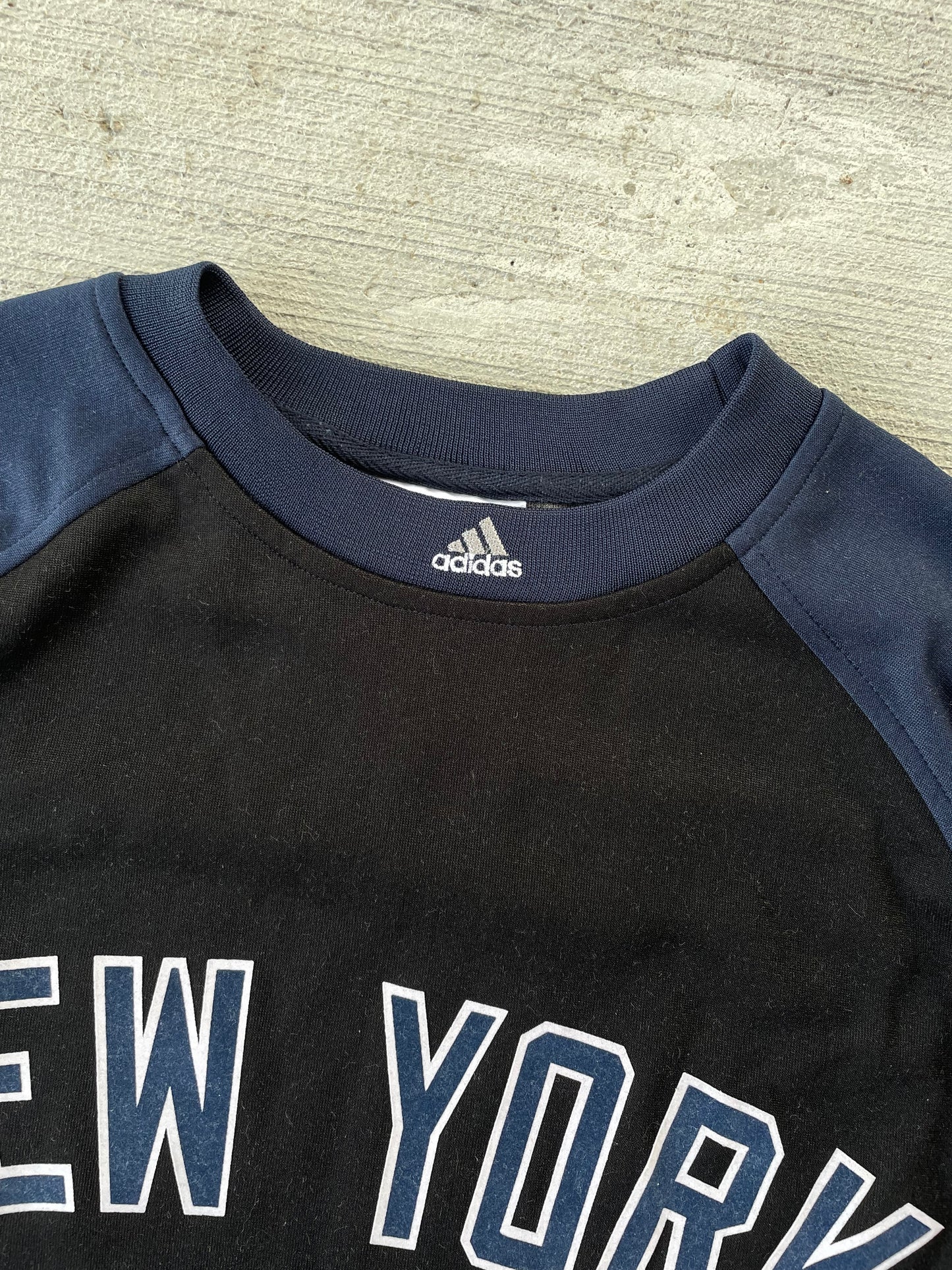 2000s Adidas New York Yankees Warm Up Shirt
