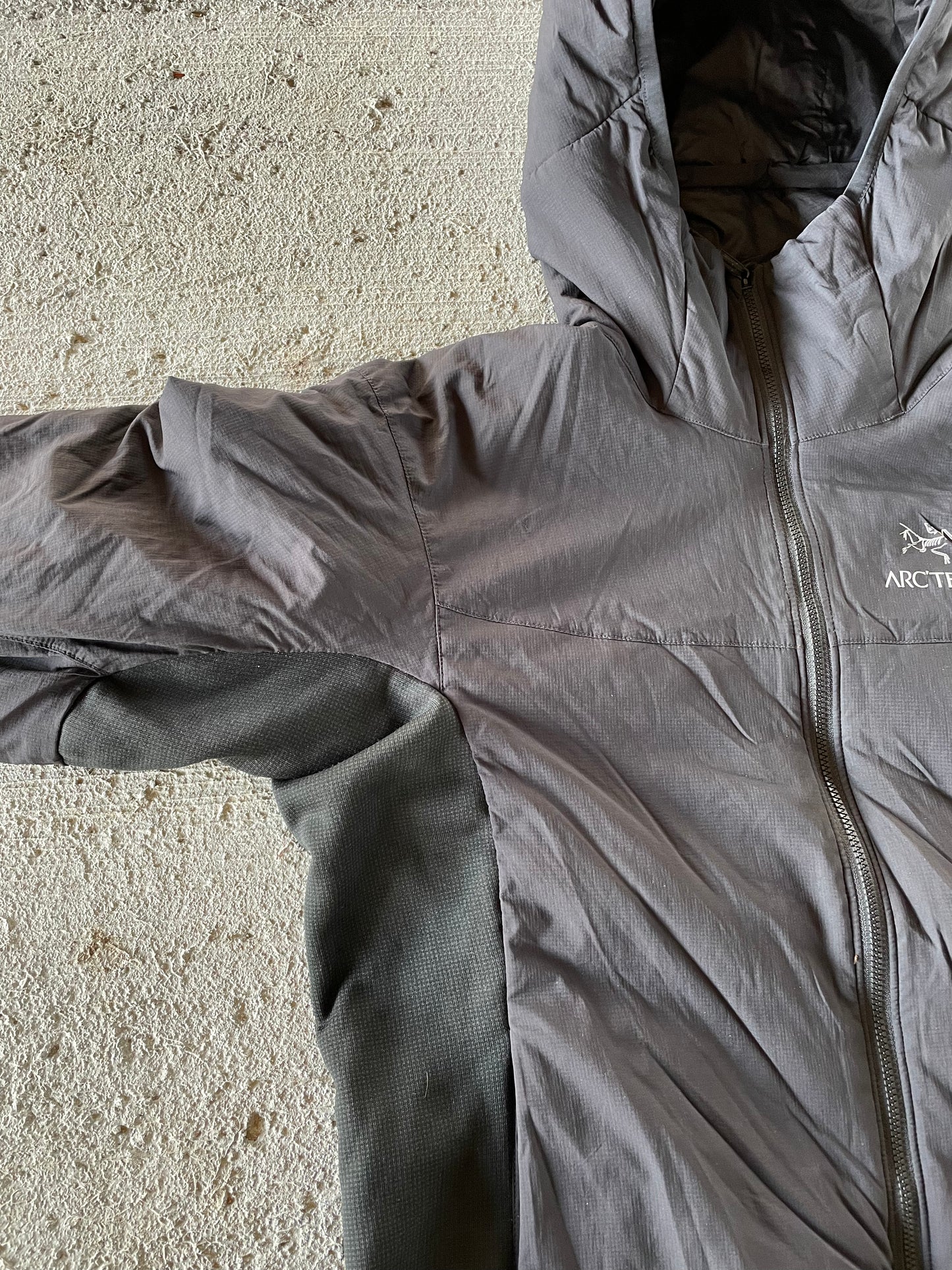 2017 Arc’teryx Atom LT Hooded Jacket