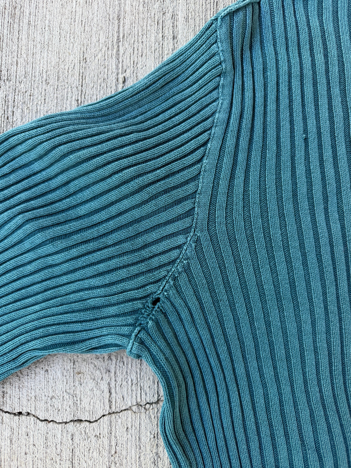 2000s Banana Republic Ribbed Knit Henley