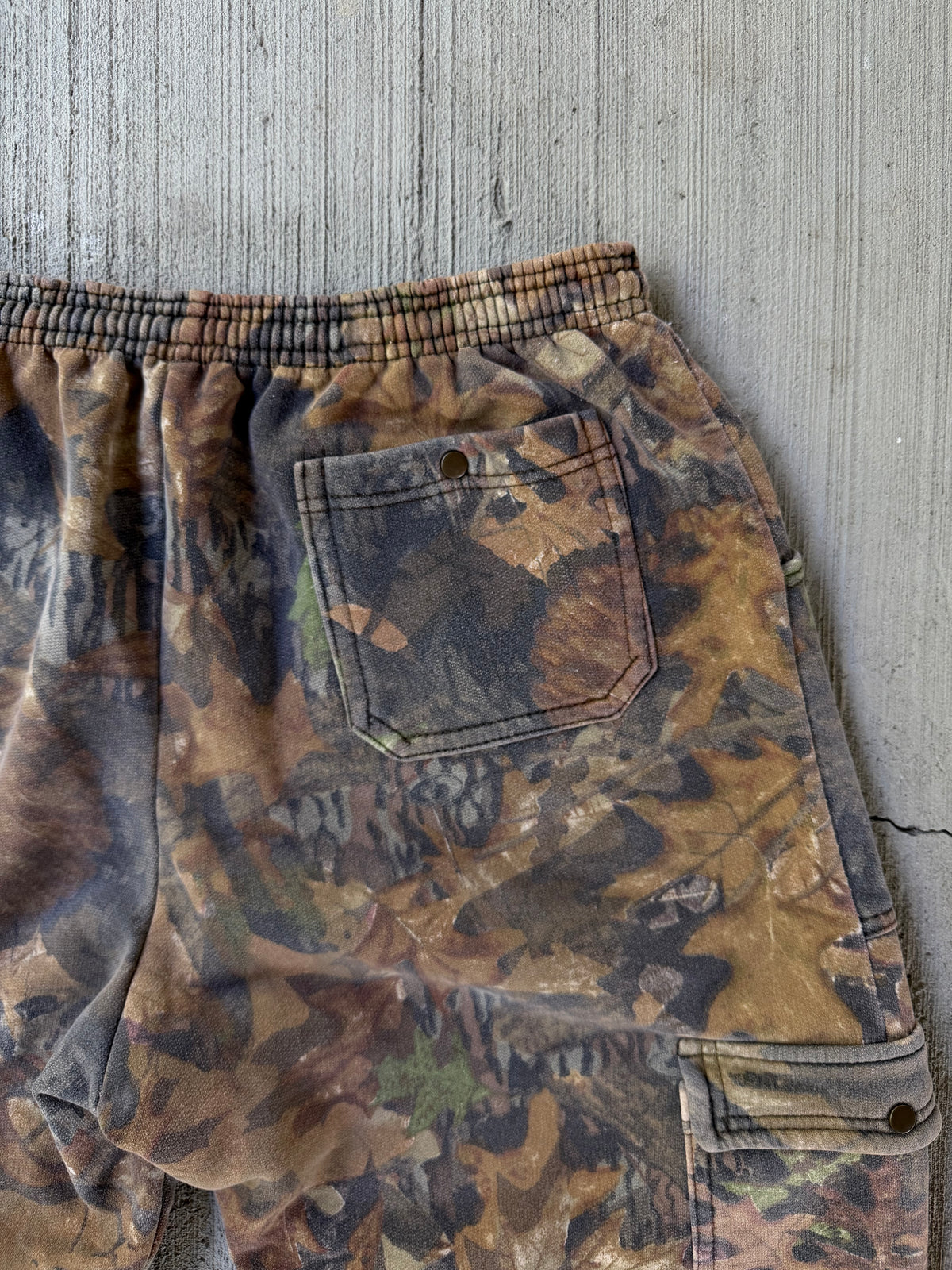 Vintage 1990s Jerzees Outdoors Camo Cargo Sweatpants