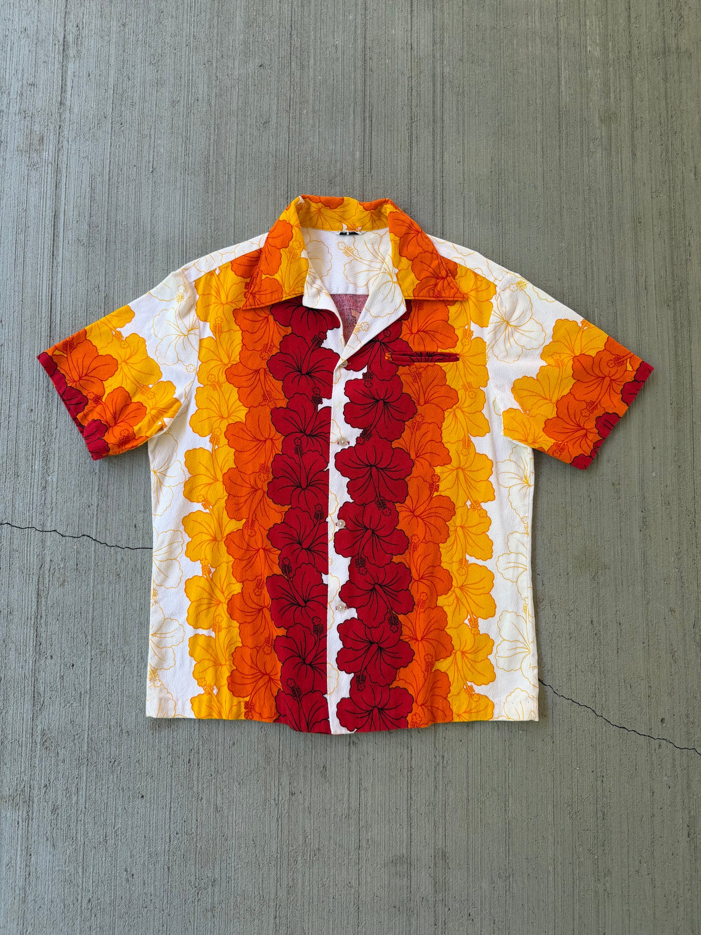 Vintage 1960s Hawaiian Floral Button Up Shirt