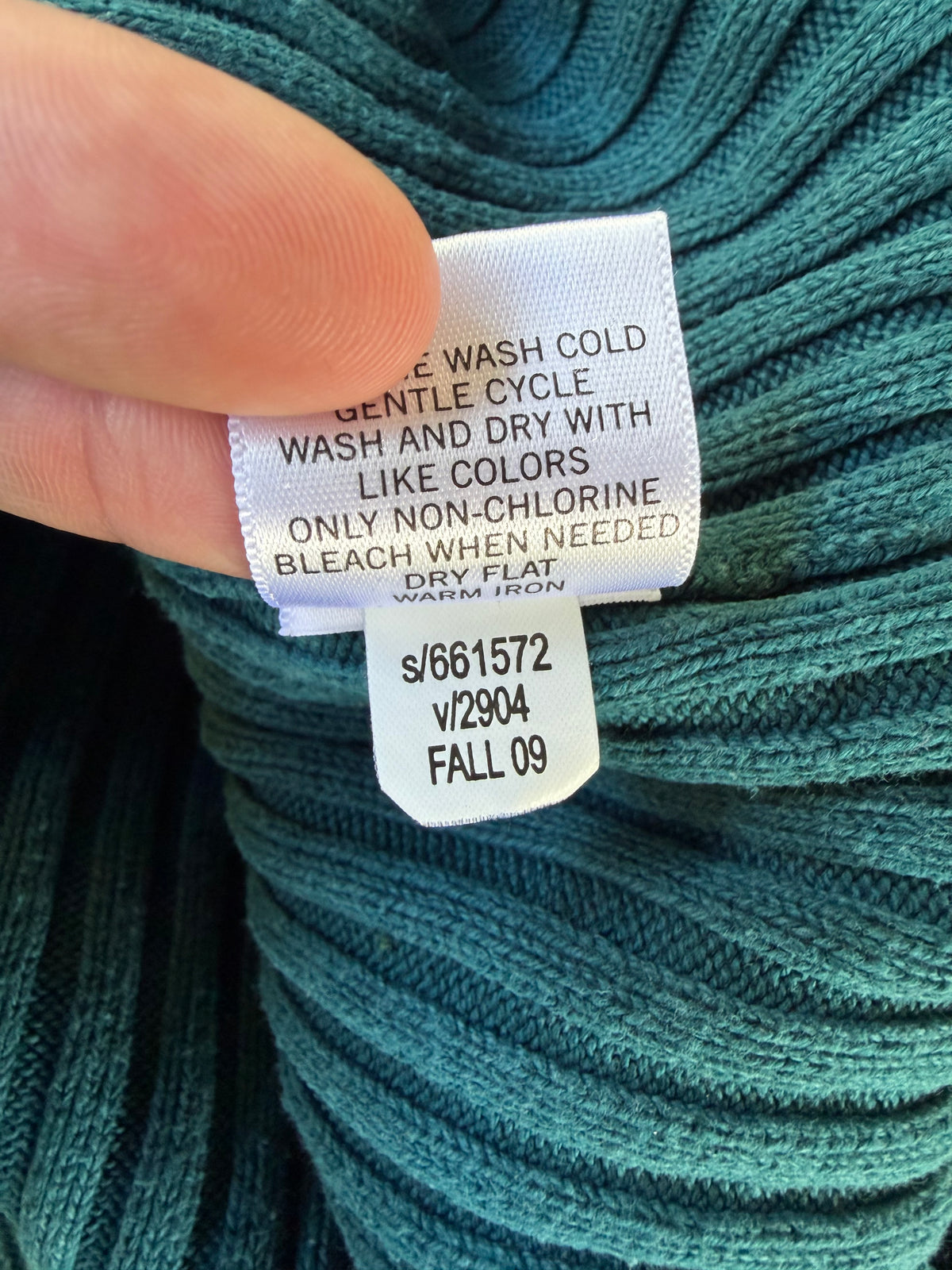 2000s Banana Republic Ribbed Knit Henley