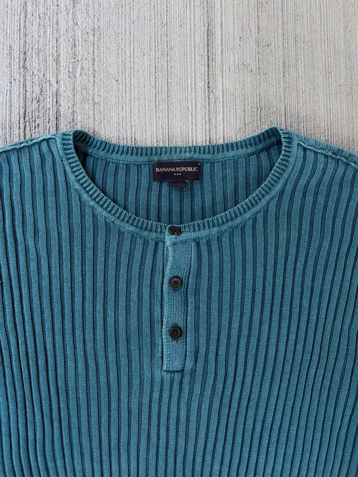 2000s Banana Republic Ribbed Knit Henley