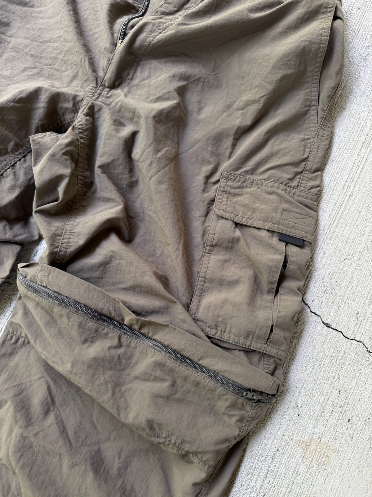 Vintage 2000s EMS Zip-Off Pants