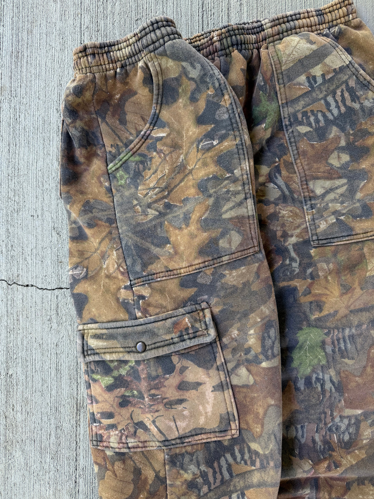 Vintage 1990s Jerzees Outdoors Camo Cargo Sweatpants