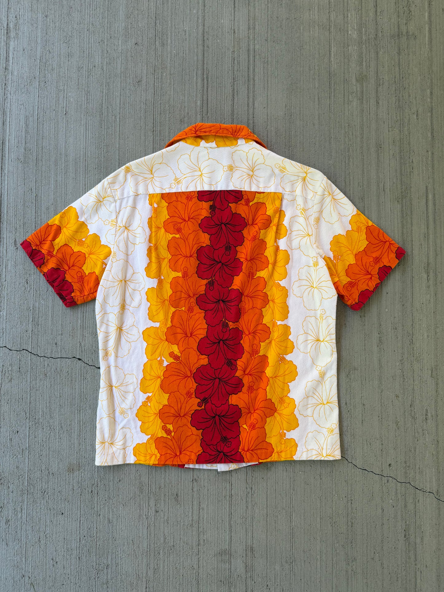 Vintage 1960s Hawaiian Floral Button Up Shirt