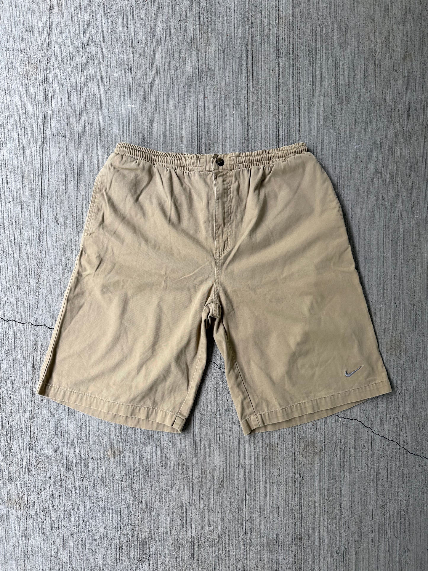Vintage 2000s Nike Long Chino Shorts