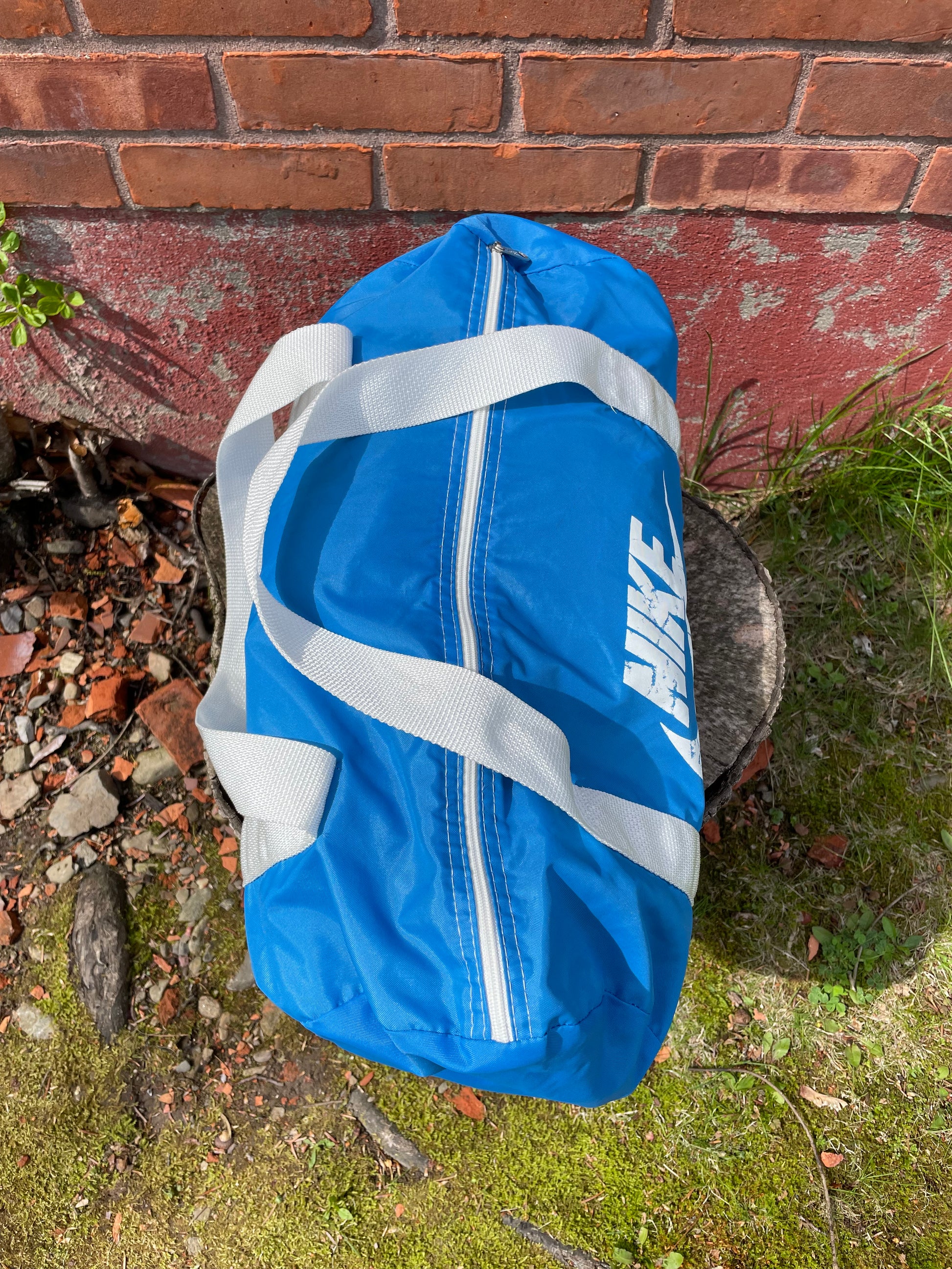 70s/80s Nike Duffle Bag – Second Rodeo 70s/80s Nike Duffle Bag – Second Rodeo