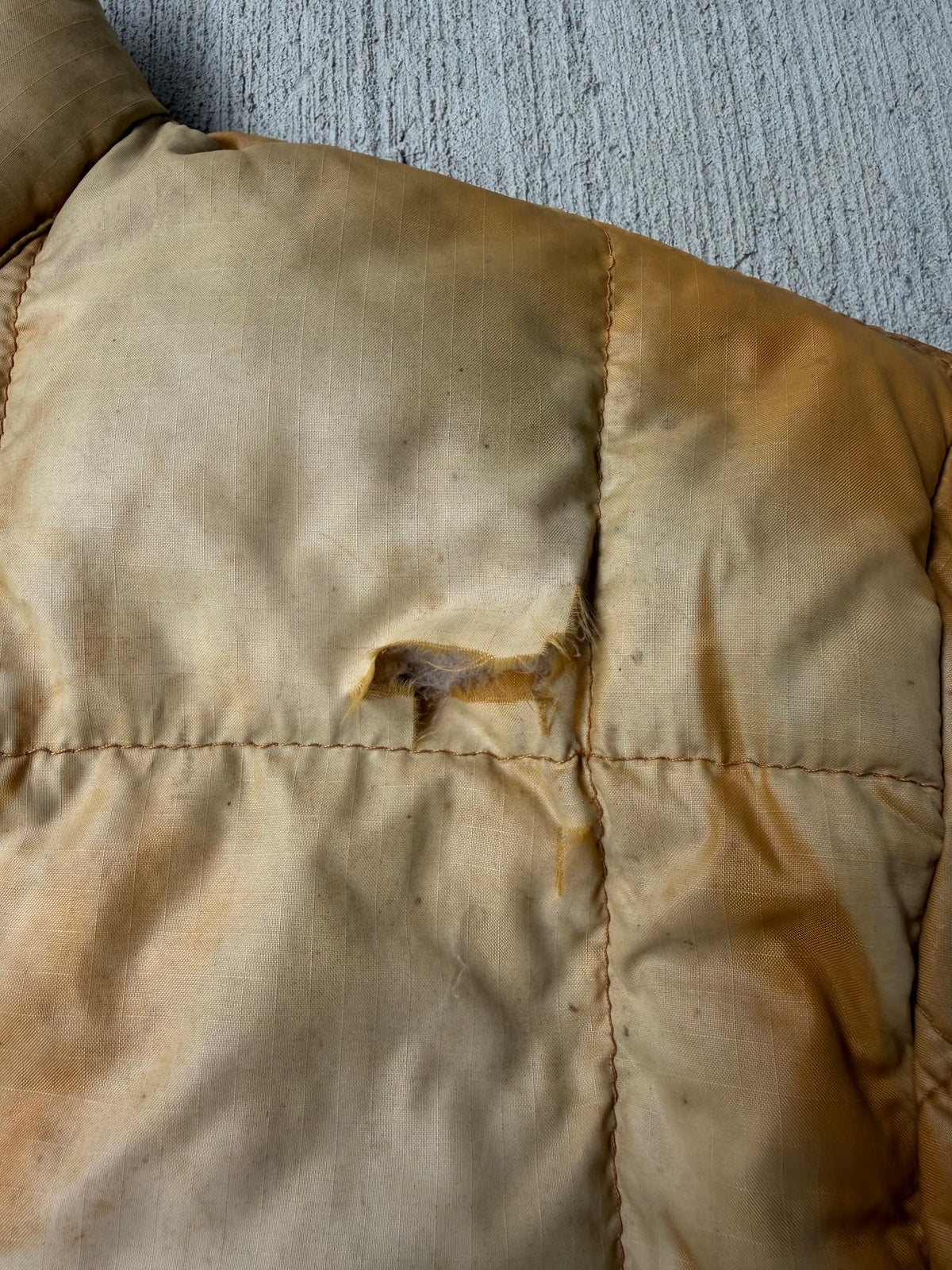 Vintage 1960s Eddie Bauer Sun Faded Goose Down Quilted Jacket